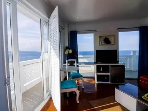 NIDA Rooms Boracay Aklan Sandy Beach - Image 4