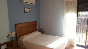 Hostal Restaurante Penas - Image 2