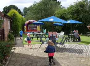 The Holly Bush Inn - Image 5