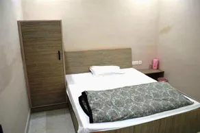 Hotel Jai Hind - Image 2