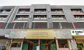 OYO Townhouse 063 M G Road - Image 3
