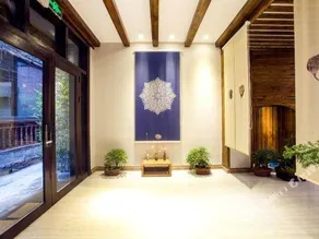 Jiuqi · Hetangyueshe Boutique Hostel - Image 2