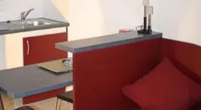 Bed In City Le Virgile - Image 4