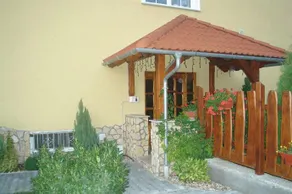 Apartmanház Dorog - Image 3