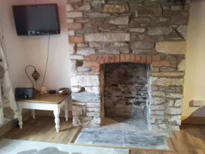 Isolde Cottage - Image 4