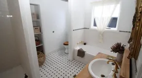 Cottage At 31 - Image 4