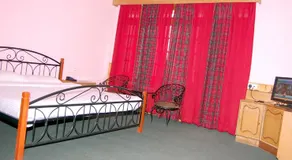 Armaan Holiday Cottage - Image 5