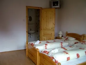 Hegyalja Gyöngyszeme Panzió - Image 4
