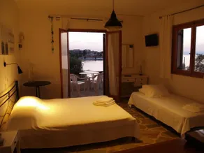 Mandalena's - Image 2