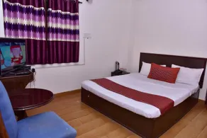 Hotel Laljee - Image 2
