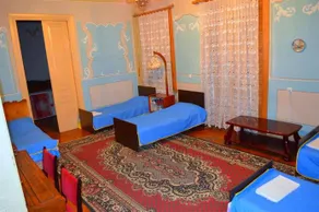 Guest House on Tamar The Queen Street 19 - Image 4