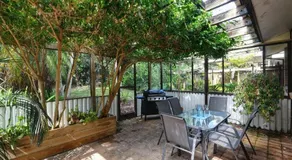 Shady Treez - Pet Friendly - Image 2