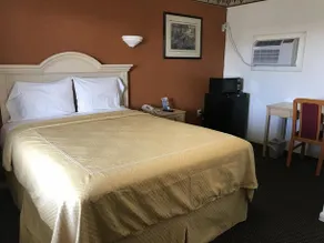 Sunrise Inn - Image 3