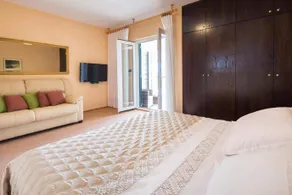 Villa Purple Rain - Image 4