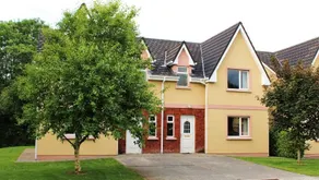 Kerry Lee Holiday House - Image 2