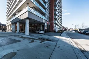 Apartment near Rogers Centre - Image 3