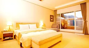Mi Jing Garden Spring Resort - Image 2