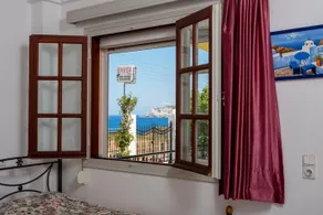 Evita Beach Apartments - Image 4