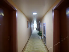 Xinda Business Hotel Taizhou - Image 3