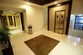 OYO Rooms Ahmedabad Maninagar Station - Image 2