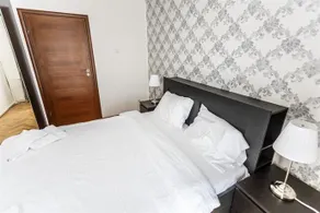 3 Rooms Unirii Square Alba Iulia 75 - Image 2