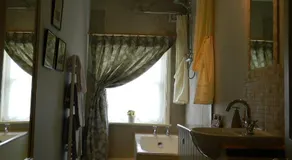 River View Apartment - Image 2