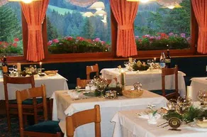Hotel Cristallo - Image 3