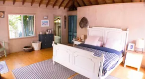 The Island Retreat - Image 2