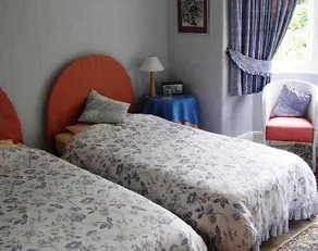 Priorfield Bed and Breakfast - Image 2