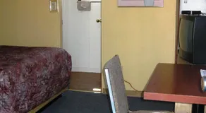 Little Inn - Image 3