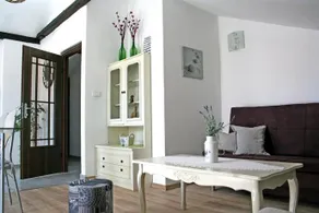 Luna Maris Apartments - Image 5