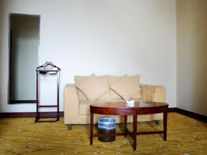 Enjoying International Hotel - Image 4