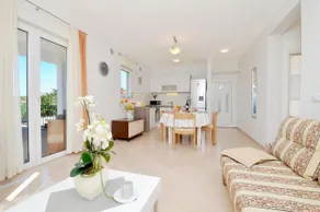 Holiday Home Paradiso - Image 4