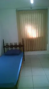 Clean And Quiet Home - Image 4