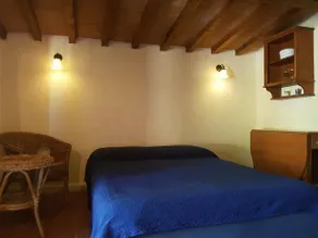 Zimmer 'La Rocca Chianti Hospitality' mit Pool und gemeinsamem Garten - Image 5