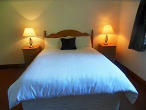 Arch House Bed & Breakfast - Image 5