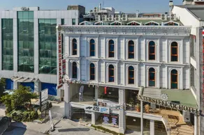 Interstellar Hotel - Image 3