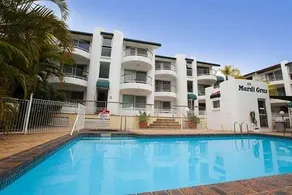 Family Oasis @ Broadbeach - Image 2
