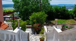 Apartment with terrace & barbecue - Image 4