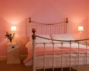 Teac Na Abhainn Cottage Bushmills - Image 2