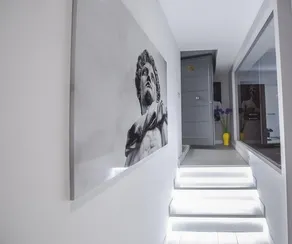 Town House Spagna- luxury Rooms with Jacuzzi Bath - Image 2