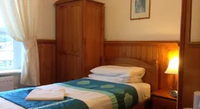 St Albans Guest House Dover - Image 5
