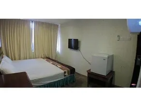 Hotel Travel Inn - Image 5