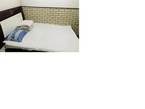 Sunshine Hotel - Image 1