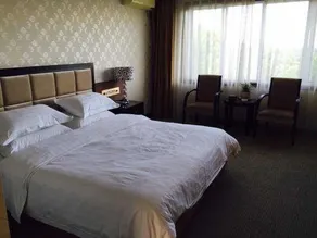 QINTAI FOREST HOTEL - Image 4