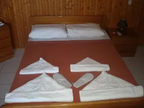 Nicolas Taverna & Rooms - Image 5