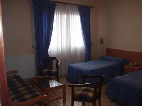 Hotel Los Hermanos - Image 2