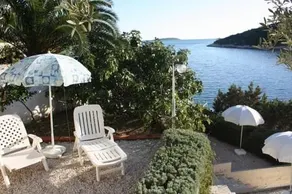Apartments Villa Mare Vinisce - Image 5