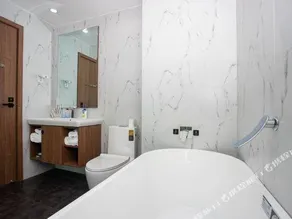 Holiday inn Aegean Port - Image 3