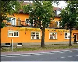 Semliner Hof - Image 1